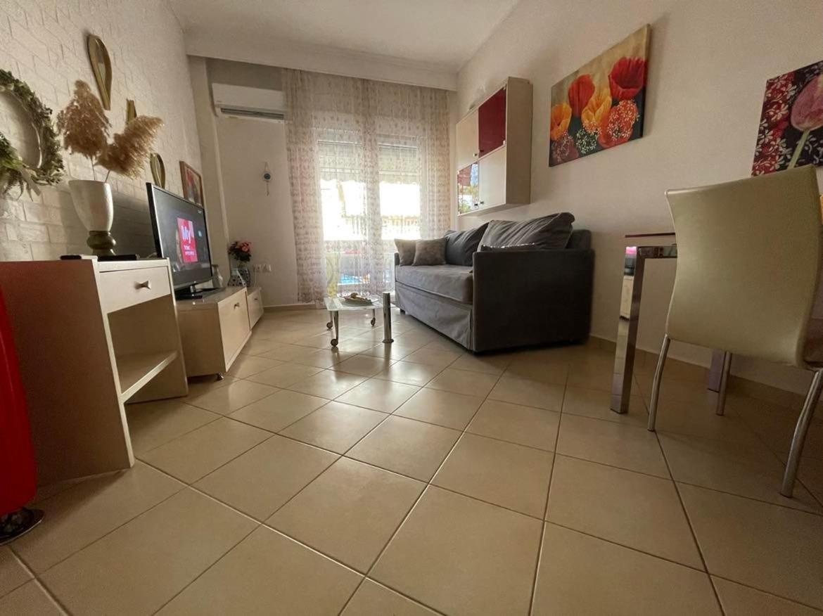 Amoret Apartment Néa Péramos Eksteriør billede