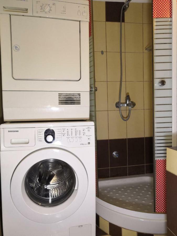 Amoret Apartment Néa Péramos Eksteriør billede